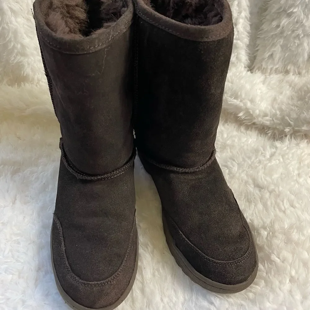 BearPaw dark brown leather side boots with sheep skin / wool fur lining …